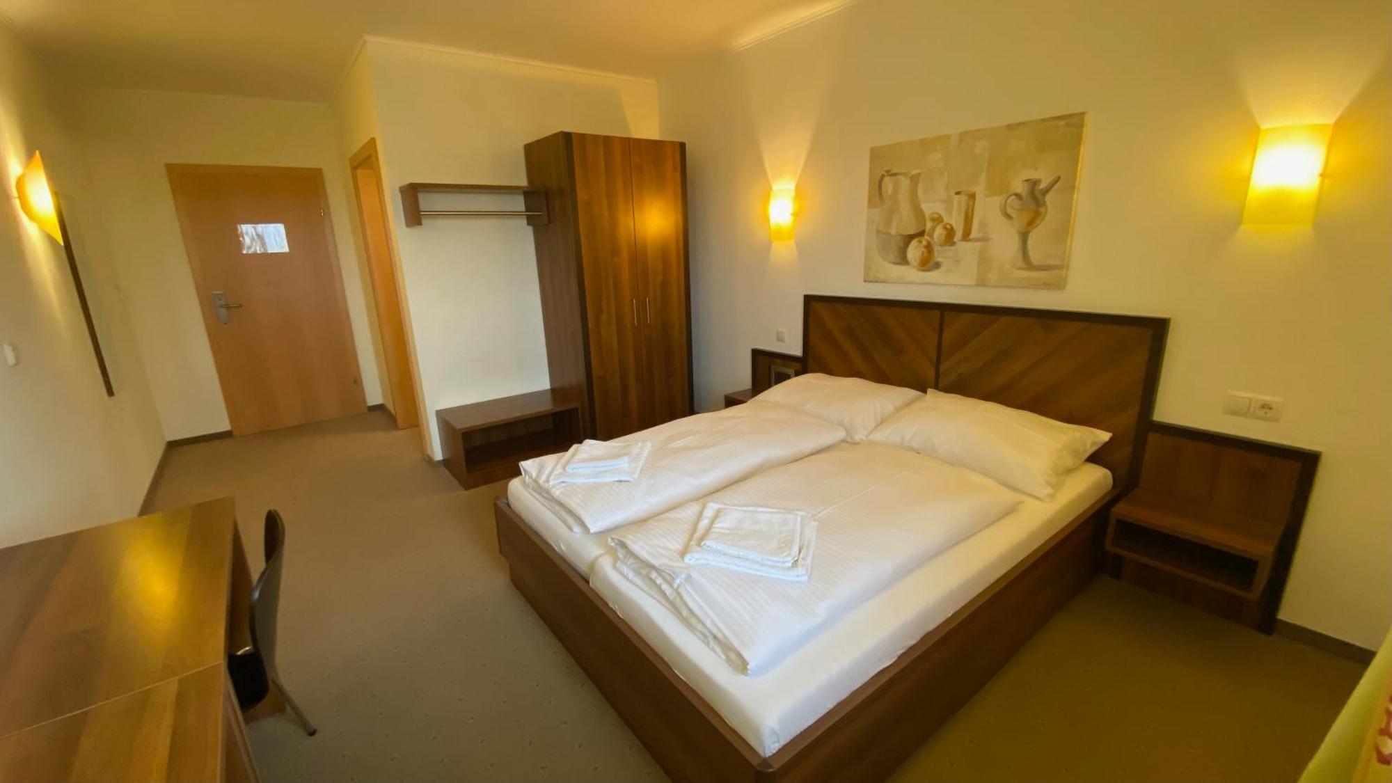 Weinland Hotel Donnerskirchen Exterior foto