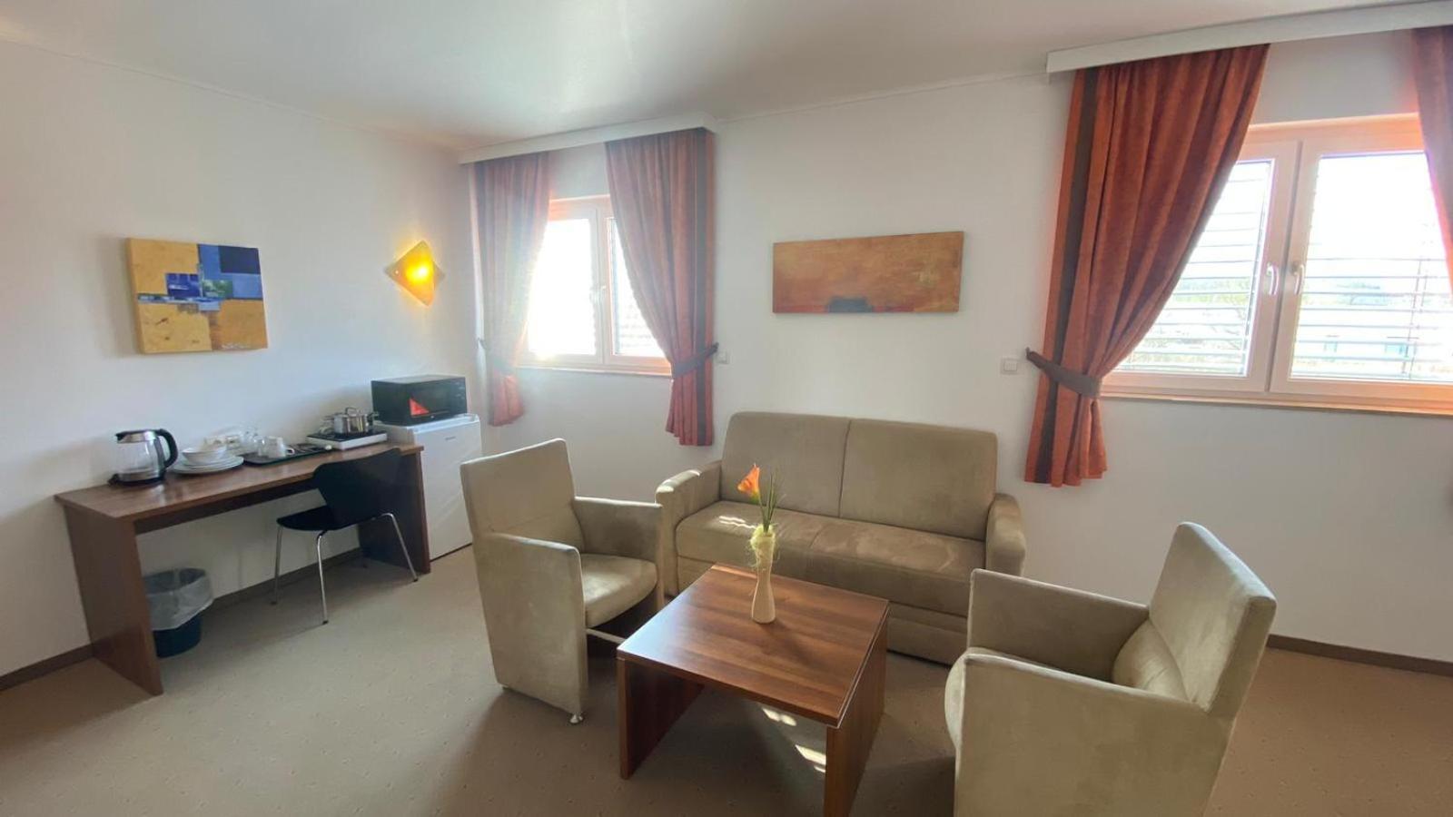 Weinland Hotel Donnerskirchen Quarto foto